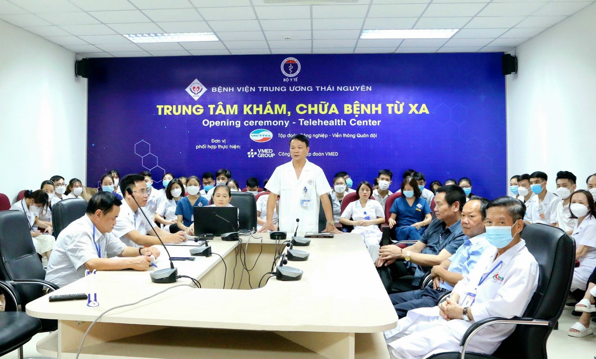 Sinh hoạt khoa học trực tuyến: 