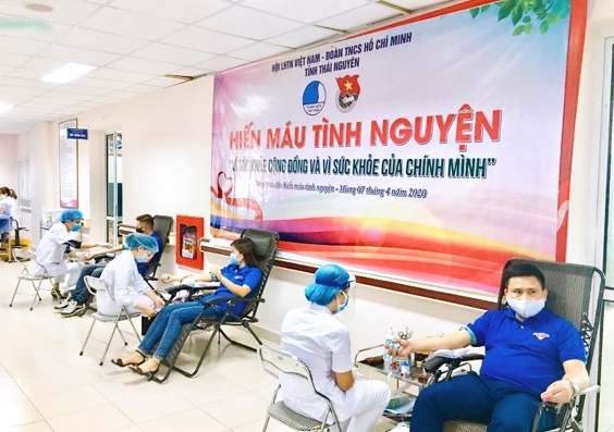 TÌNH NGUYỆN HIẾN MÁU “VÌ SỨC KHỎE CỘNG ĐỒNG – VÌ SỨC KHỎE CỦA CHÍNH MÌNH”