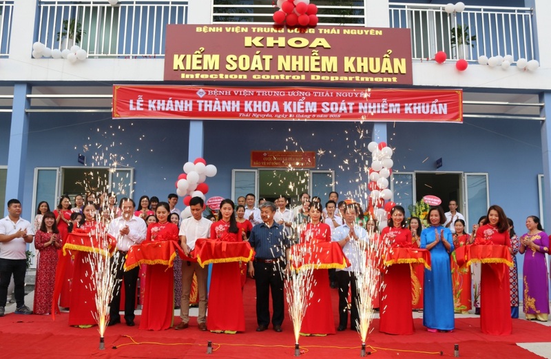 Lễ Khành thành khoa KSNK và Hoạt động Kiểm soát nhiễm khuẩn bệnh viện, nâng cao chất lượng điều trị và chăm sóc sức khỏe nhân dân