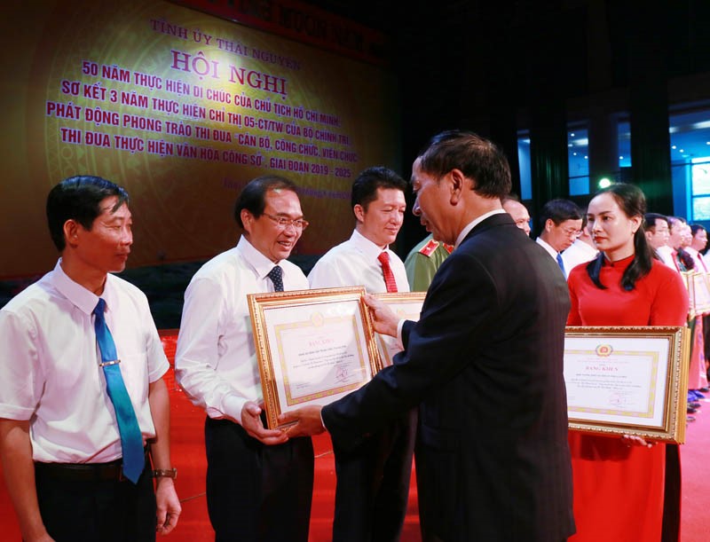 Siêu nổ hũ
 đẩy mạnh học tập và làm theo tư tưởng, đạo đức, phong cách Hồ Chí Minh